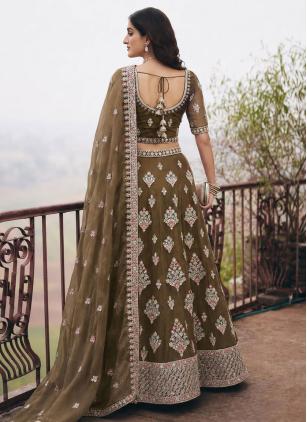 
                      Green Embroidered Designer Lehenga Choli For Bridesmaid