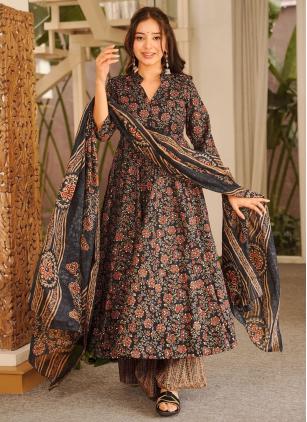 
                      Plus Size Muslin Digital Print Black Trendy Salwar Kameez