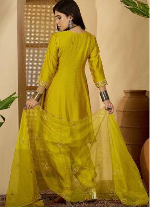 
                      Vichitra Silk Embroidered Green Punjabi Salwar Kameez