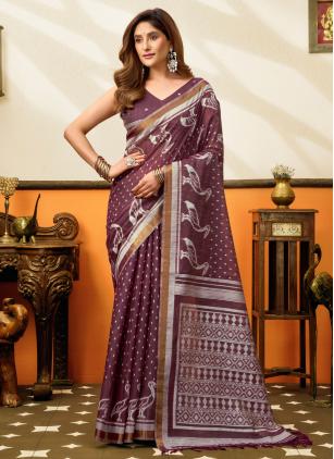 
                      Cotton Mauve Print Trendy Saree