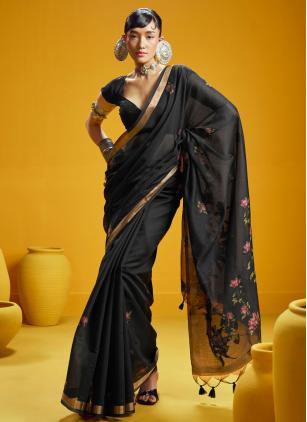 
                      Ceremonial Handloom Cotton Black Weaving Contemporary Saree