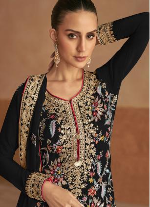 
                      Black Chinon Embroidered Designer Salwar Kameez