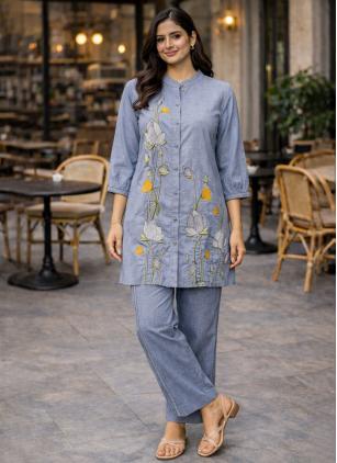 
                      Blue Cotton Thread Work Casual Kurti