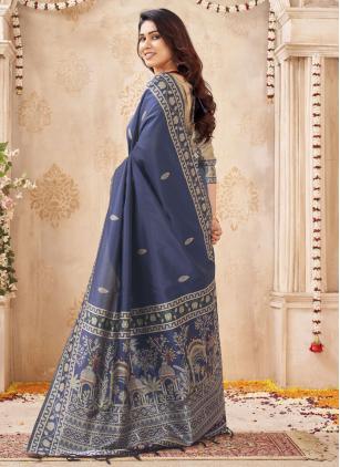 
                      Blue Casual Silk Classic Saree