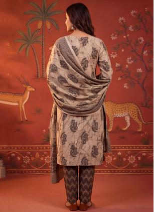
                      Casual Beige Cotton Printed Trendy Salwar Kameez