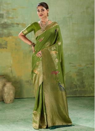 
                      Casual Green Banarasi Contemporary Saree