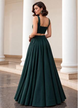 
                      Green Plain Silk Designer Lehenga Choli For Mehendi