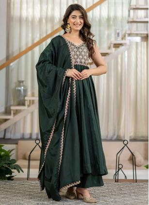 
                      Festival Green Embroidered Palazzo Salwar Kameez