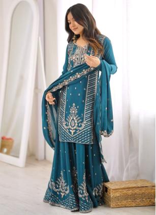 
                      Teal Chinon Beads Salwar Kameez