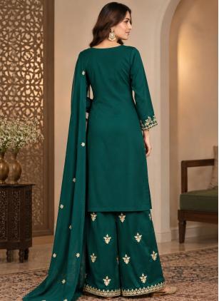 
                      Chinon Embroidered Green Pakistani Salwar Kameez