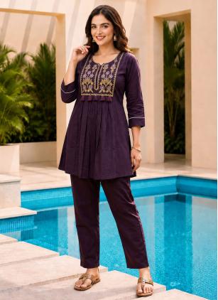 
                      Cotton Purple Designer Kurti For Women