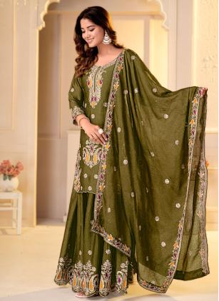 
                      Rangoli Crush Ceremonial Green Embroidered Salwar Kameez