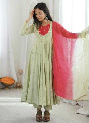 
                      Readymade Green Silk Anarkali Salwar Kameez