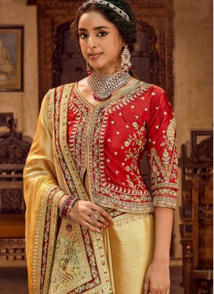 
                      Embroidered Viscose Linen Gold Trendy Saree