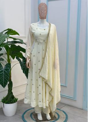 
                      Embroidered Off White Crepe Silk Readymade Salwar Kameez