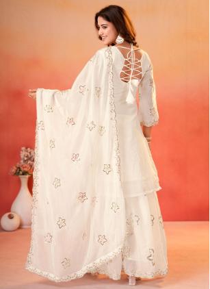 
                      Festival Off White Embroidered Fandy Readymade Salwar Kameez