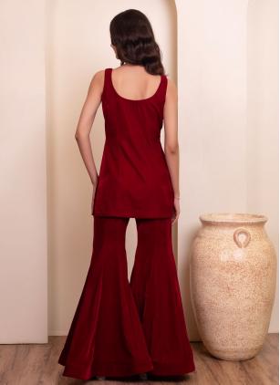 
                      Maroon Lace Velvet Readymade Salwar Kameez