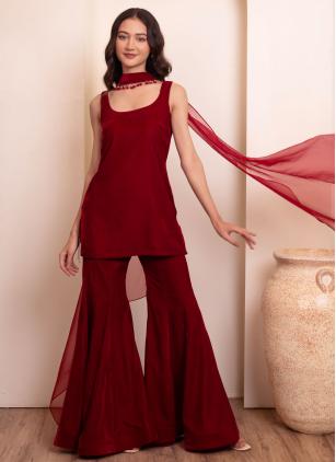 
                      Maroon Lace Velvet Readymade Salwar Kameez