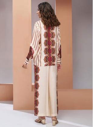 
                      Glorious Paisley Print Muslin Off White Casual Kurti