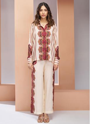 
                      Glorious Paisley Print Muslin Off White Casual Kurti