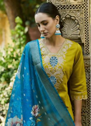 
                      Silk Embroidered Yellow Salwar Kameez for Festival
