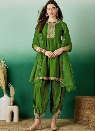 
                      Green Casual Embroidered Patiala Salwar Kameez