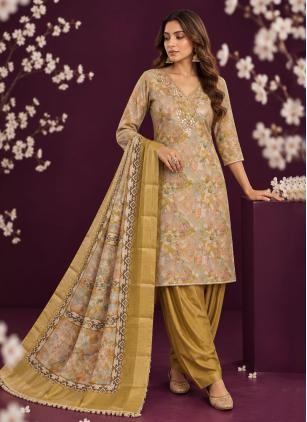 
                      Green Cotton Embroidered Trendy Salwar Kameez