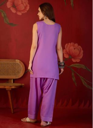 
                      Lavender Printed Cotton Designer Kurti