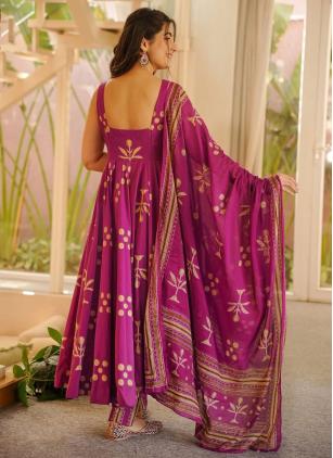 
                      Magenta Muslin Plus Size Anarkali Salwar Suit