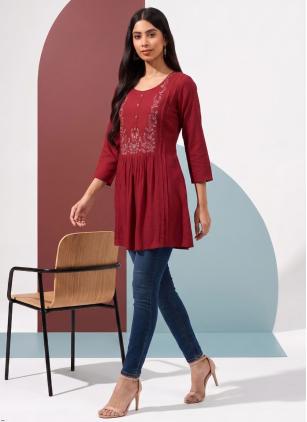 
                      Maroon Casual Digital Print Rayon Casual Kurti
