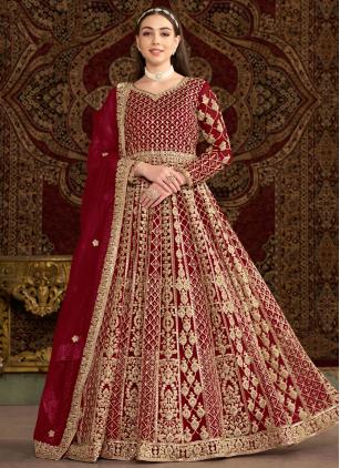 
                      Rani Embroidered Sequins Work Net Gown for Wedding