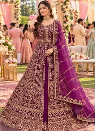 
                      Net Beads Work Readymade Lehenga Choli