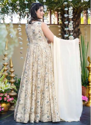 
                      Plus Size Rayon Digital Print Readymade Gown