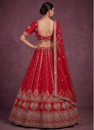 
                      Red Bridal Silk Designer Lehenga Choli With Beads Work