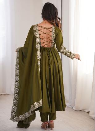 
                      Festival Green Silk Readymade Salwar Kameez