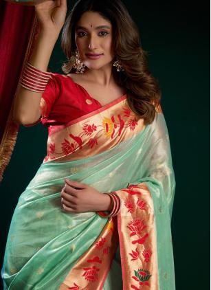 
                      Sea Green Traditional Paithani Saree