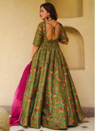 
                      Silk Green Digital Print Plus Size Gown